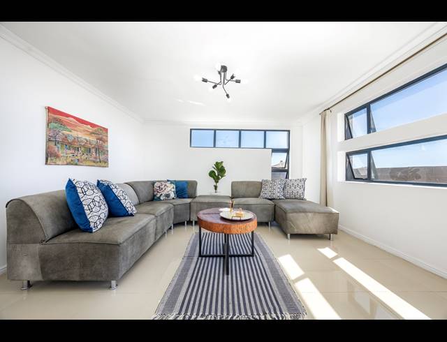 8 BEDROOM HOUSE FOR SALE IN HAASENDAL